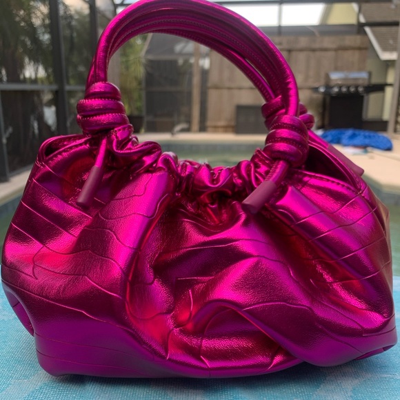 Free People HVISK Jolly Clutch - Picture 15 of 16